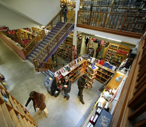 Powell's Books - Portland, Oregon Powells Bookstore Portland, Powells Bookstore, Rv Destination, Powells Books, Independent Bookstore, Indie Bookstore, The Oregon Trail, Pacific Nw, Oregon Trail