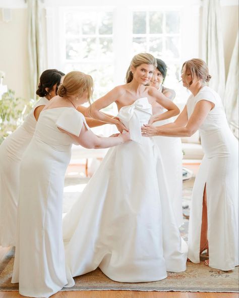 Strapless Wedding Dress Hair, Olivia Bennett, Bow Gown, Bridal Bow, Timeless Bride, Monique Lhuillier Wedding, Monique Lhuillier Bridal, Bow Wedding Dress, Wedding Hairstyles Bride