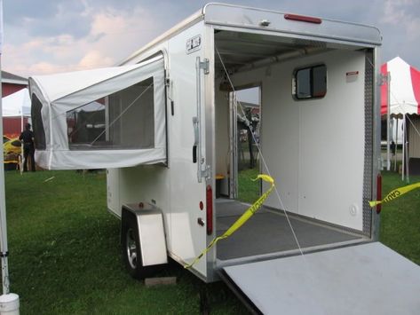 Cool 10 Best Enclosed Trailer Camper Conversion Ideas https://camperlife.co/2019/05/13/10-best-enclosed-trailer-camper-conversion-ideas/ In case it may help, I'll share a couple of things about our trailer, and several other ideas. As there are a lot of kinds of trailers which are avail... Enclosed Trailer Camper Conversion, Trailer Camper Conversion, Motorcycle Cargo Trailer, Camper Conversion Ideas, Bug Out Trailer, Enclosed Trailer Camper, Cargo Trailer Camper Conversion, Enclosed Cargo Trailers, Cargo Trailer Conversion