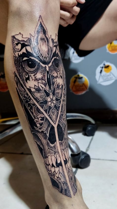 owl tattoo
skull tattoo
mandala tattoo
owl and skull tattoo
timelapse tattoo Eagle Shin Tattoo, Shin Tattoo Men, Owl And Skull Tattoo, Mandala Owl, Shin Tattoo, Skeleton Tattoo, Full Tattoo, Skeleton Tattoos, Art Parody