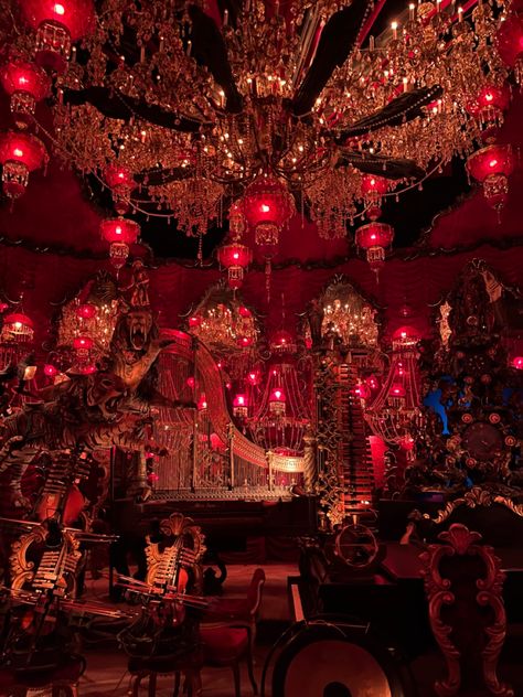 Red Champagne Aesthetic, Red Ballroom Aesthetic, Red Steampunk Aesthetic, 70s Old Money Aesthetic, Vampire Ballroom, Burlesque Aesthetic Room, Red Victorian Aesthetic, Venetian Aesthetic, Ball Room Aesthetic