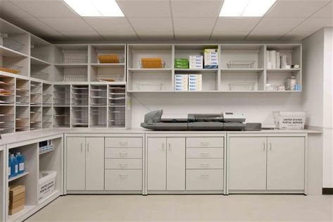 Office Storage Room, Office Furniture Arrangement, Furniture Arrangement Ideas, Small Office Room, Office Furniture Layout, Home Office Layouts, Mail Room, Supply Room, Dream Office