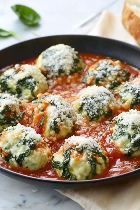 Spinach And Ricotta Balls Recipes, Spinach And Ricotta Dumplings, Spinach Ricotta Meatballs, Ricotta Balls Recipe, Ricotta Dumplings Recipe, Ricotta Gnudi Recipe, Gnudi Recipe, Spinach Dumplings, Ricotta Dumplings