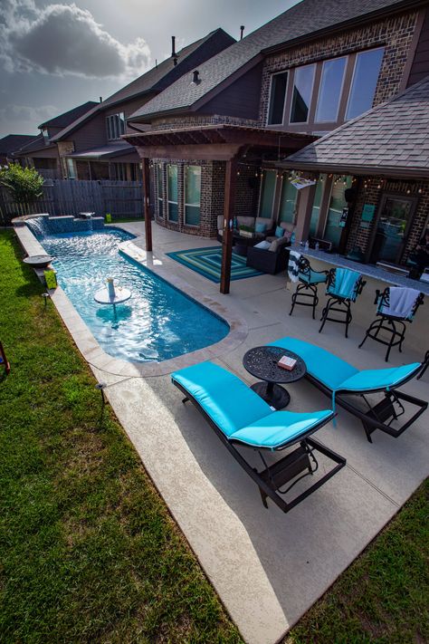 Small Pools Backyard, Small Inground Pool, Dream Backyard Pool, Pools Backyard Inground, Small Swimming Pools, Small Pool Design, Backyard Pool Landscaping, Backyard Remodel, Small Pools