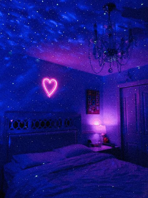 Purple Bedroom Lights, Purple Bedrooms Aesthetic, Dark Neon Bedroom Aesthetic, Blue And Purple Bedroom Aesthetic, Blue And Purple Room Aesthetic, Purple And Blue Room Ideas, Dark Blue Aesthetic Room, Dark Purple Bedroom Decor, Dark Purple Room Aesthetic