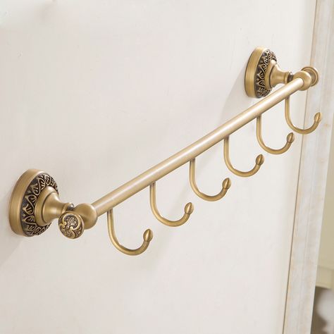 Gold Bathroom Hardware Set, Realistic Apartment, European Style Bathroom, Baddie Room Ideas, Pink Bedroom Accessories, Gold Bathroom Hardware, Blush Pink Bedroom, Baddie Room, Robe Hooks