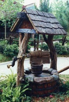 Wishing Well Wishing Well Garden, Taman Air, Diy Bird Feeder, Garden Decor Projects, Garden Fountains, Water Well, Garden Structures, Wishing Well, Garden Cottage