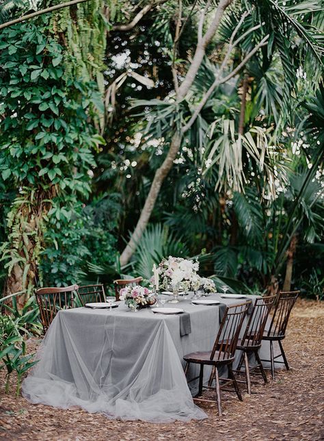 Florida, under the palms Ballerina Wedding, Tulle Table, Summer Wedding Decorations, Sophisticated Bride, Flower Studio, Outdoor Reception, Ceremony Programs, Wedding Wraps, Minimal Chic