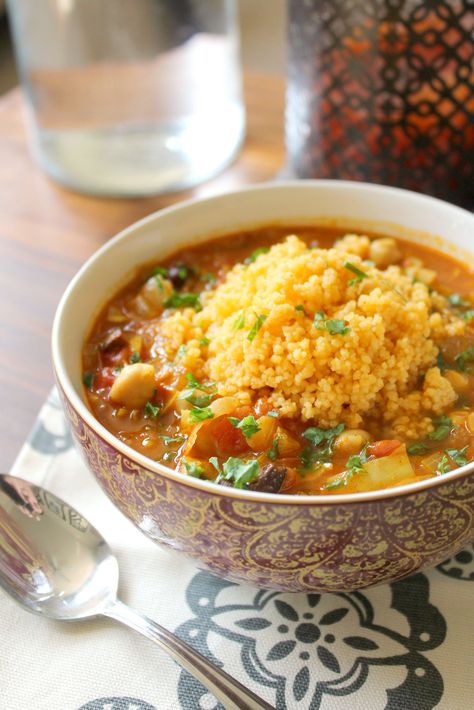 Moroccan-Spiced Vegetable Soup Veggie Soup, Moroccan Food, God Mat, Bowl Of Soup, Vegetable Soup, Couscous, Soup Recipe, Soup And Salad, Nutritious Meals