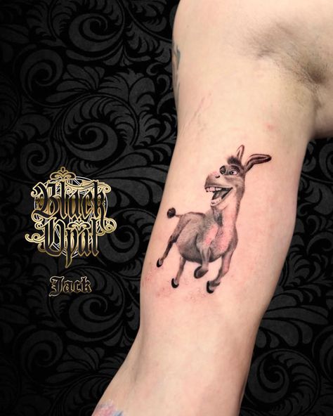 @jacks.ink with this cool Donkey piece 🫏 You can’t beat a bit of Shrek! £300 per day or £50 per hour. Contact Jack directly to book. . . . #tattoo #tattoos #tattooartist #tattooist #tattoostudio #stokeontrent #newcastleunderlyme #staffordshire #uktattoo #barberdts #tattooeverythingsupplies Donkey Tattoo Shrek, Shrek Tattoo, Book Tattoo, Stoke On Trent, Old School Tattoo, Tattoo Inspo, Shrek, Tattoo Studio, Tattoo Artists