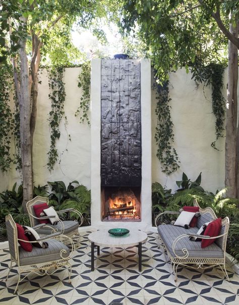 Landscaping Ideas: 10 Luxuries Worth the Splurge Outdoor Fireplace, Outdoor Rooms, Design Case, Outdoor Design, Modern Garden, Garden Room, A Fire, Patio Design, Backyard Patio