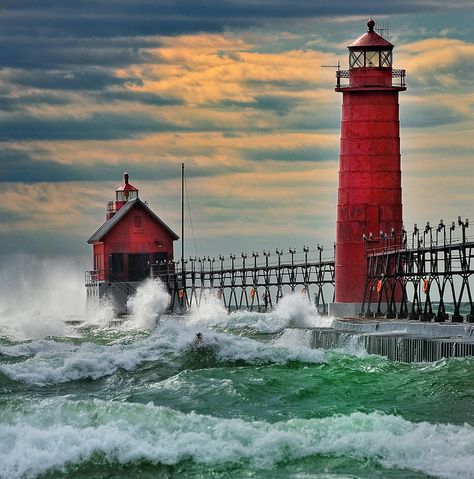 "September Gale" Grand Haven Breakwater Lighthouse is located in the harbor of Grand Haven, Michigan. Image by John McCormick@Flickr. Grand Haven Michigan, Harbor Lights, Lighthouse Pictures, Grand Haven, Beautiful Lighthouse, Michigan Usa, Light Houses, Awesome Pictures, Light House