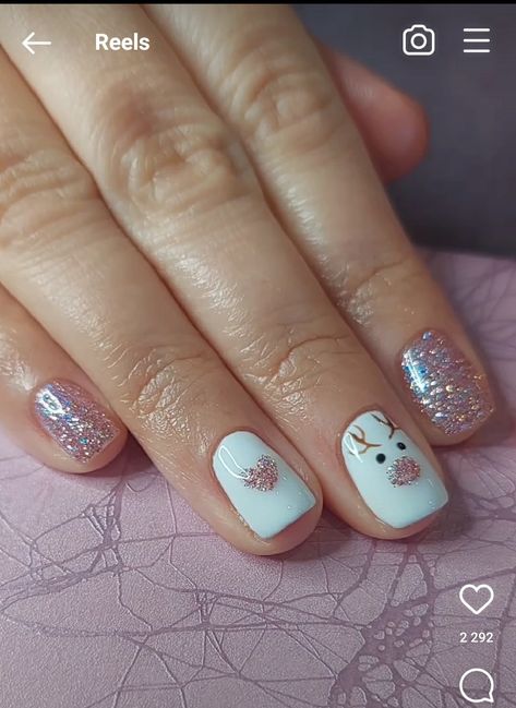 Girls Holiday Nails, Kids Winter Nails, Christmas Nails For Little Kids, Kids Gel Nails Ideas Christmas, Girls Christmas Nails Kids, Kids Nails Christmas, Nails For Kids Christmas, Pinkmas Nails, Sns Christmas Nails