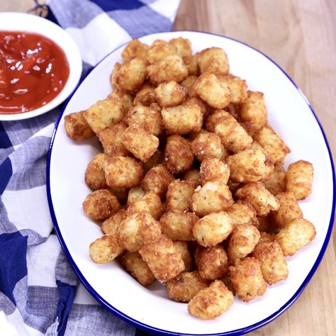 Air Fryer Tater Tots Fried Taters In Air Fryer, Loaded Tater Tots Recipes Air Fryer, Air Fryer Cheesy Tater Tots, Air Fryer Tator Tots Frozen, Tatter Tots Air Fryer, Top Dinner Recipes, Fried Chicken Strips, Air Fryer Recipes Dessert, Tater Tot Recipes