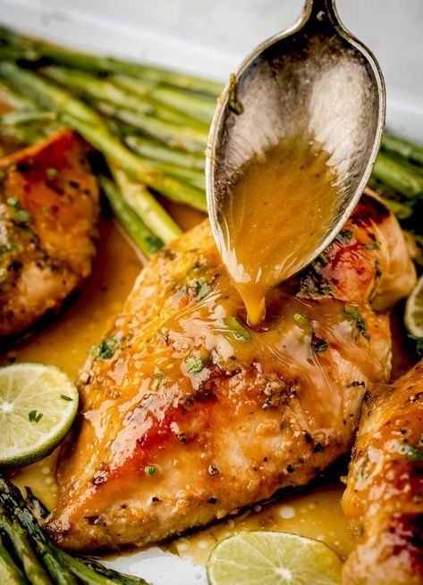 Sheet Pan Miso Honey Chicken and Asparagus - Chefjar Chicken And Asparagus, Miso Chicken, Honey Lemon Chicken, Meal Prep Lunch, Prep Lunch, Chicken Asparagus, One Pot Meal, Citrus Chicken, Honey Chicken