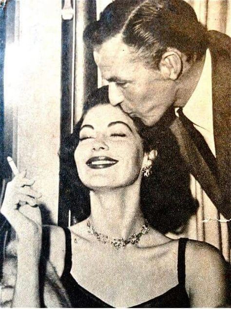 ♥ ♥ Ava Gardner, Frank Sinatra, A Man, Black And White, White, Black