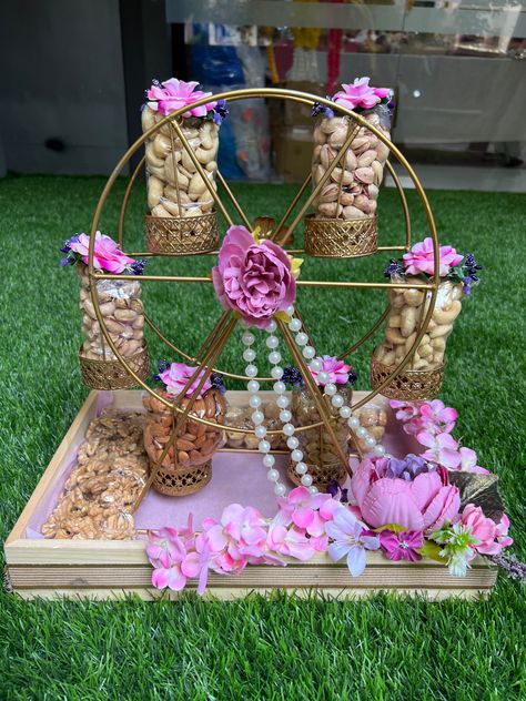 Dry Fruits Packing Ideas For Wedding, Dry Fruit Gift Packing Ideas, Dry Fruit Hamper Ideas, Dry Fruit Decoration Ideas, Dry Fruits Decoration Ideas, Mameru Decoration Ideas, Dry Fruits Decoration, Dry Fruit Packing Ideas, Dryfruits Packing Ideas For Wedding