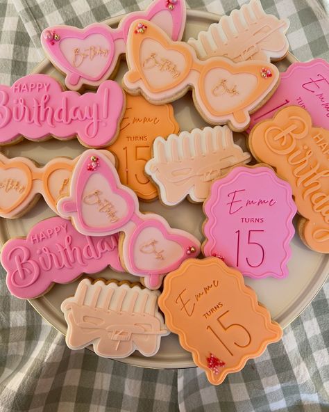 Birthday cookies for Emme 🩷🧡 . . . #echuca #echucacookies #echucaevents #birthday #pink #orange #cookies #birthdaycookies Pink And Orange Cookies, 23 Birthday, Orange Cookies, 23rd Birthday, Birthday Cookies, 30th Birthday, 50th Birthday, Pink Orange, Sugar Cookies