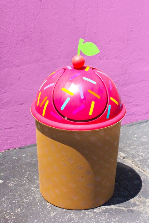 DIY Ice Cream Trash Bin-4 Ice Cream Cone Valentine Box Ideas, Trash Can Diy, Diy Ice Cream Cone, Painted Trash Cans, Fantasy Vibes, Candy Room, Ice Cream Month, Cream Bathroom, Ice Cream Business