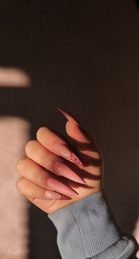 Stiletto Nails Ideas Almond Shape Long Acrylic Nails, Extra Long Almond Nails, Fall Nails Stiletto, Stiletto Fall Nails, Fall Stilleto Nails, Long Almond Nails Designs, Stiletto Nails Designs Classy, Birthday Nails Stiletto, Nail Inspo Stiletto