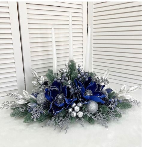 Christmas Blue Centerpieces, Blue And Silver Christmas Centerpieces, Blue Christmas Centerpieces, Blue Christmas Tree Decorations, Elegant Christmas Tree Decorations, Amazing Christmas Trees, Christmas Decorations Centerpiece, Blue Centerpieces, Christmas Centers