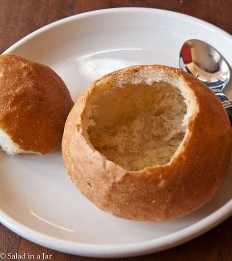 Bread Machine Bread Bowls You Can Make at Home Bread Machine Recipes Healthy, Homemade Bread Bowls, Bread Bowl Recipe, Best Bread Machine, Recipes With Yeast, Cincinnati Chili, Bread Maker Recipes, Cinnamon Raisin Bread, Raisin Bread