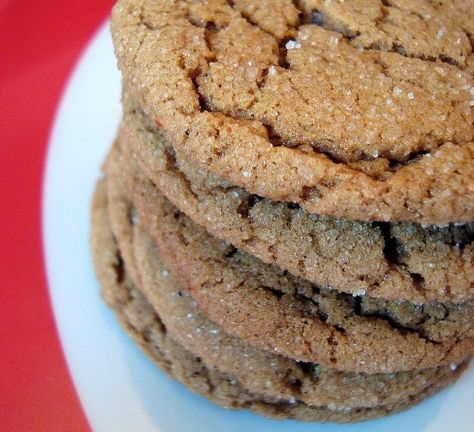 Spicy Gingerbread Cookies, Gingersnap Cookies Recipe, Spicy Gingerbread, Ginger Snap Cookies Recipe, Gingersnap Cookies, Ginger Snap Cookies, Holiday Food, Yummy Sweets, Ginger Snaps