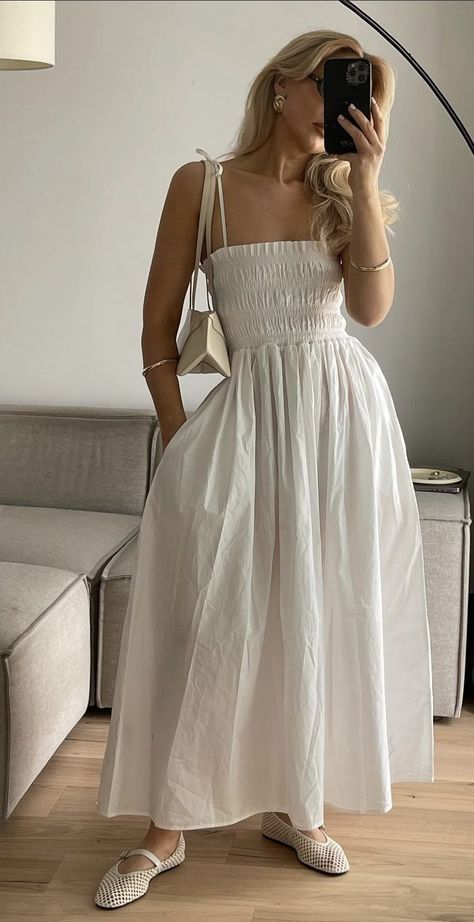 Married Women Outfits, Modest Feminine Dresses, White Dress Summer Classy, Cute Summer Dresses Aesthetic, Barn Wedding Guest Outfit, Modest Summer Clothes, Modest Summer Fits, Feminine Gaze, European Dresses