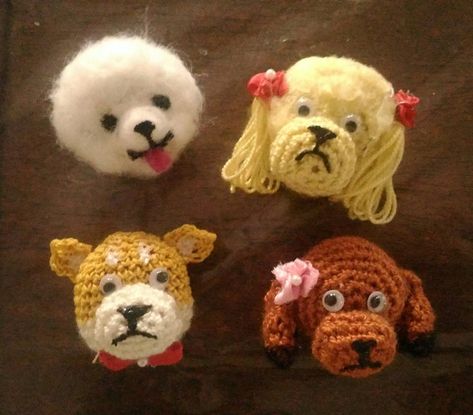 Fridge Magnets Ideas Creative, Crochet Fridge, Crochet Pet, Pet Market, Funny Buttons, Creative Crochet, Crochet Humor, Crochet Ornaments, Dog Crafts