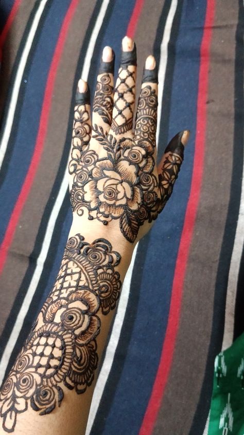 Eid mehndi design Bakrid Mubarak Mehndi Design, Bakra Eid Special Mehndi Design, Mehndi Design Khafif, Khafif Mehndi Designs, Eid Mehndi Design, Mhndi Design, Finger Mehendi, Finger Mehendi Designs, Khafif Mehndi