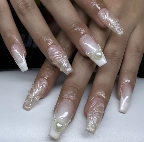 Pearl She’ll Nails, White Nail French Design, Clear Cute Nails, Pearly Nails Coffin, Pearl Applique Nails, Pisces Aesthetic Nails, Elegant Pearl Nails, Pearly White Nails With Design, Aphrodite Nails Square