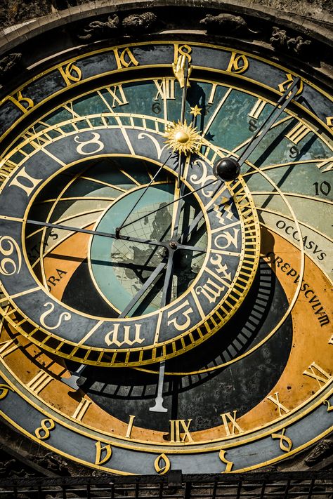 ˚Astronomical Clock - Prague Time Portal, Prague Astronomical Clock, Astronomical Clock, Light Codes, Tattoo Background, Paint App, World Clock, Ceiling Murals, Retro Clock