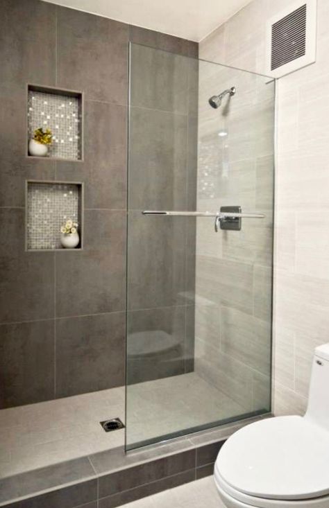 Shower Remodel Diy, Small Bathroom Tiles, Shower Wall Tile, Bathroom Shower Walls, Bathroom Shower Design, Bad Inspiration, Glass Partition, Decor Details, Trendy Bathroom