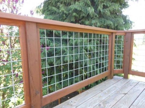 If your favorite outdoor space is your deck, we give you over 30 inspiring Deck Railing Ideas to show how you can spruce it up, from DIY to store bought. Reling Design, Wire Deck Railing, Easy Deck, Deck Railing Design, Railing Ideas, Wooden Deck, Diy Fence, Deck Railing, Porch Railing