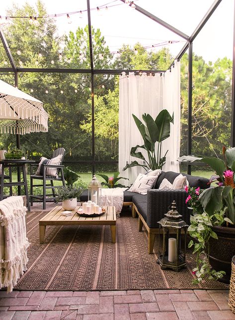 Budget-friendly patio Before + After!  #ourarticle Patio Inspiration, Have Inspiration, Patio Makeover, Outdoor Patio Decor, Backyard Patio Designs, Balcony Decor, Backyard Decor, Clematis, Patio Design