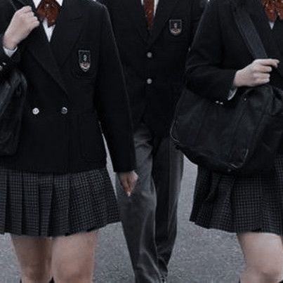 Dark Academia Uniform, Lana Burns, Vanessa Abrams, Boarding School Aesthetic, Academy Uniforms, Jenny Humphrey, Nate Archibald, Penelope Douglas, Miss Perfect