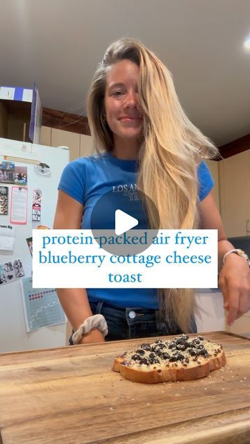 ashley smith on Instagram: "🌟 High-Protein Cottage Cheese Blueberry Toast 🌟

Saw this air fryer toast going around and had to try it with my own twist! It’s super simple to make and nutritious. 

🍞 Ingredients:

1 slice sourdough bread
7 tbsp cottage cheese
4 tbsp blueberries
1/2 tbsp honey
1 tbsp hemp hearts
A sprinkle of sea salt (I use Celtic sea salt) 
(Optional) Drizzle of nut butter

👩‍🍳 Instructions:

Spread cottage cheese on sourdough bread.
Top with blueberries and drizzle with honey.
Air fry at 375°F for 8-10 mins or bake at 400°F for 10 mins.
Sprinkle hemp hearts and sea salt on top.

💪 Macros:

Protein: 20g
Carbs: 46g
Fat: 8g
Calories: 329

This toast is not just tasty but has some great nutrients in it. Cottage cheese is rich in protein, blueberries are full of antioxida Cottage Cheese Blueberry Toast, Air Fryer Cottage Cheese Toast, Air Fryer Toast, Blueberry Cottage Cheese, Cottage Cheese Toast, Blueberry Toast, Celtic Sea Salt, Ashley Smith, Hemp Hearts