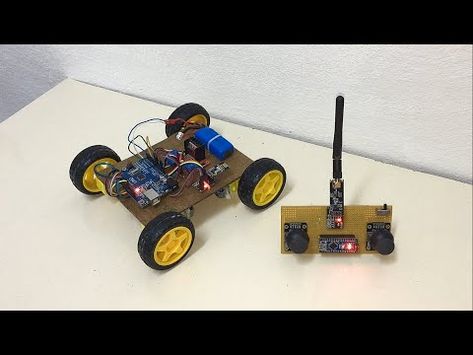 Uzaktan Kumandalı Araba Yapımı / Kendi Arabanızı Yapın / nrf24l01 / Arduino / 4WD/ Kendin Yap - YouTube Scrolling Text, Arduino Projects Diy, Arduino Projects, Street Light, Arduino, Toy Car, Make It Yourself