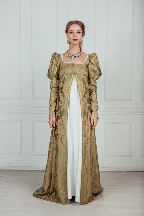 Regency House, Tudor Fashion, Regency Gown, Regency Era Fashion, Regency Dress, Historical Women, Regency Fashion, Haute Couture Dresses, Period Outfit