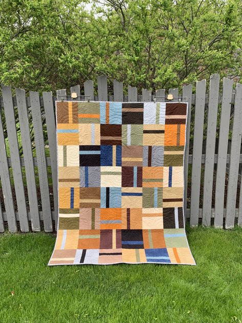 Finish It Up Friday ~ The Grad Quilt | KatyQuilts Quilts For Guys, Quilts For Men Patterns Guys, Men’s Quilt Patterns, Quilts For Teenage Boys, Boy Quilt Patterns, Men Quilts, Quilts For Men, Twin Size Quilts, Mens Quilts