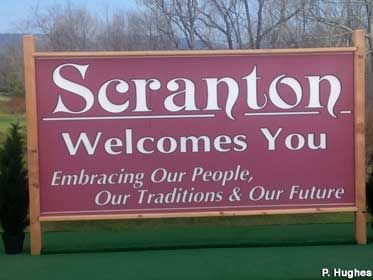 Visit reports, news, maps, directions and info on Scranton Welcomes You Sign from The Office in Scranton, Pennsylvania. Pennsylvania Mountains, Scranton Pennsylvania, Scranton Pa, Opening Credits, Happy Hippie, Architectural Styles, Office Parties, Place Names, Four Square