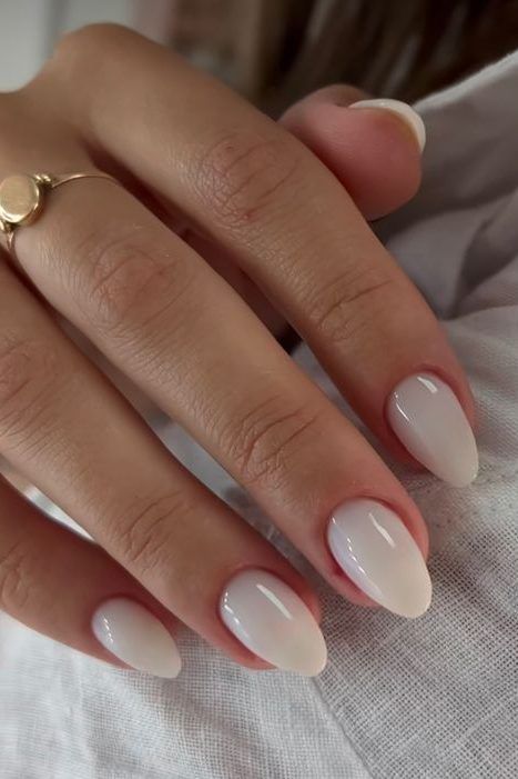 Best Fall Nail Colors of 2023, fall nails 2023, fall nail trends, fall nail color trends, green nails, brown nails, emerald nails, gold nails, plum nails, red nails, white nails, latte nails, Oat Milk Nails | Best Fall Nail Colors of 2023 White Wedding Nails Short, Nails Cruise Ideas, Cruise Manicure Ideas, Very Short Acrylics, Neutral White Nails, Summer Europe Nails, Super Short Almond Nails, Small Almond Nails, Nails Vegas