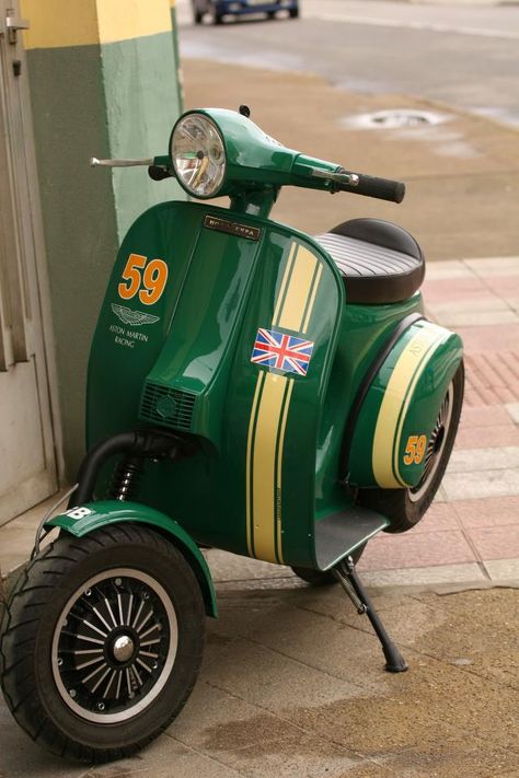 ASTON VESPA Vespa Motor Scooters, Classic Scooter, Custom Vespa, Vespa Ape, Italian Scooter, Classic Vespa, Retro Scooter, Vintage Vespa, Vespa Px