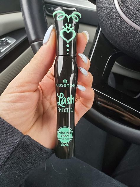 The cruelty-free Essence Lash Princess mascara for if you’re looking to achieve long flaked free lashes that will hold up all day long. Green Lash Princess, Mascara Lash Princess, Essence Lash Princess Mascara, Lash Princess Mascara, Mascara Essence, Princess Mascara, Essence Mascara, Lash Princess, Clear Mascara