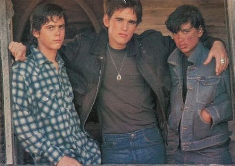 Dally, Pony, Johnny The Outsiders Ponyboy, Hero Essay, The Outsiders Imagines, The Outsiders Cast, Outsiders Movie, The Outsiders Greasers, Dallas Winston, The Outsiders 1983, 80s Men