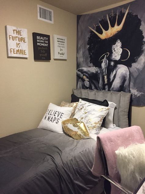 #PVAMU #UniversityCollege #FreshmenDormRoom #DormIdeas #DormRoomDecor #HBCU #BlackGirlMagic #PVAMU23 #PVuKNOW Pvamu Dorm Room Ideas, Hbcu Dorm Ideas, Black Dorm Room Ideas, Dorm Room Tips, Magic Room Decor, College Dorm Room Ideas For Guys, College Bedroom Decor, Magic Room, Freshman Dorm