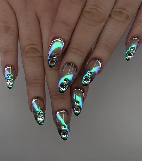 Summer Nails Crome, Summer Chrome Nails, Pastel Palettes, Galaxy Nail Art, Pink Chrome Nails, April Nails, Chrome Nail Art, Green Chrome, Coffin Shape Nails