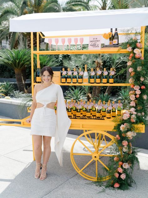 Veuve Party Theme, Clicquot Party Ideas, Cliquot Champagne Parties, Veuve Clicquot Theme Party, Veuve Clicquot Wedding, Vueve Champagne Aesthetic, Vueve Champagne Party Decor, Veuve Bridal Shower Theme, Veuve Clicquot Party Decor