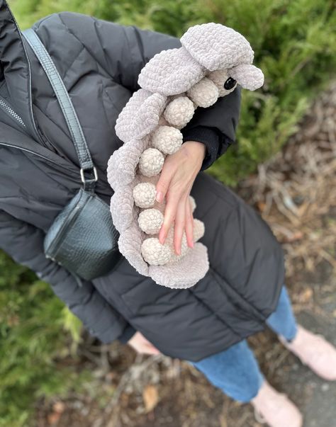 Crochet Isopod, Isopod Plush, Knitting Plushies, Crochet Teddies, Crochet Cute Animals, Bug Crochet, Small Crochet Gifts, Pill Bug, Creepy Creatures