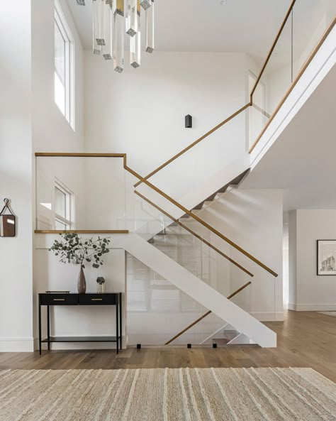 Los Altos Hills Fusion - Staircase - San Francisco - by Sarahliz Lawson Design | Houzz Stairs Design Interior Luxury, Home Staircase Design, Luxury Staircase Design, U Shaped Stairs, Home Staircase, Glass Staircase Railing, U Shaped Staircase, Modern Staircase Design, Glass Railing Stairs